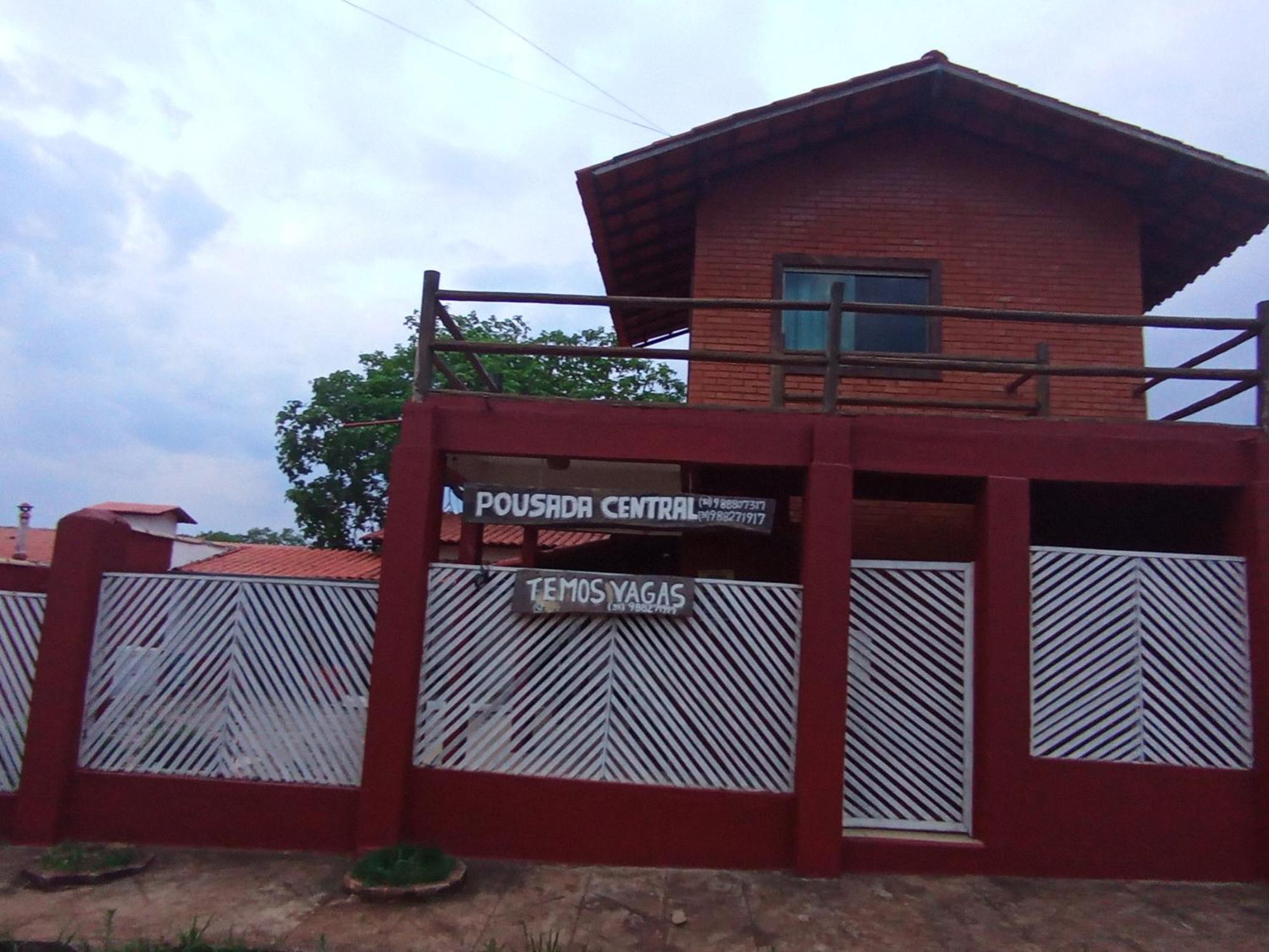 Pousada Central Santana Do Riacho Exterior foto